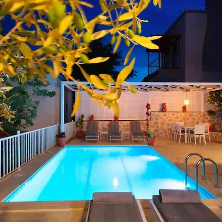 3 Bedroom - 6156 Villa
